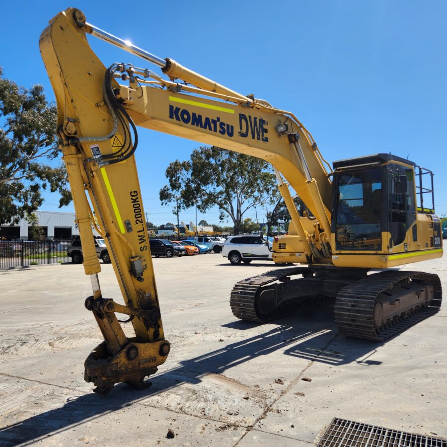 KOMATSU PC200-8N1 EXCAVATOR