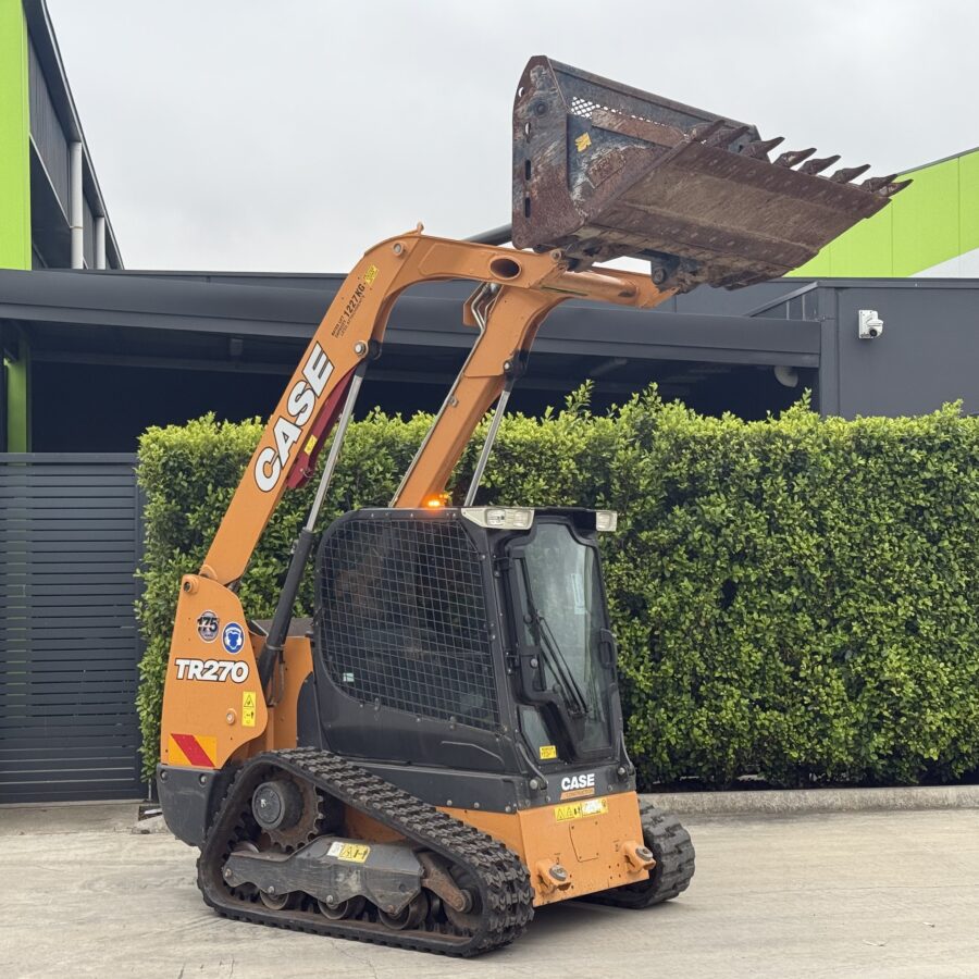 CASE TR270 TRACK LOADER
