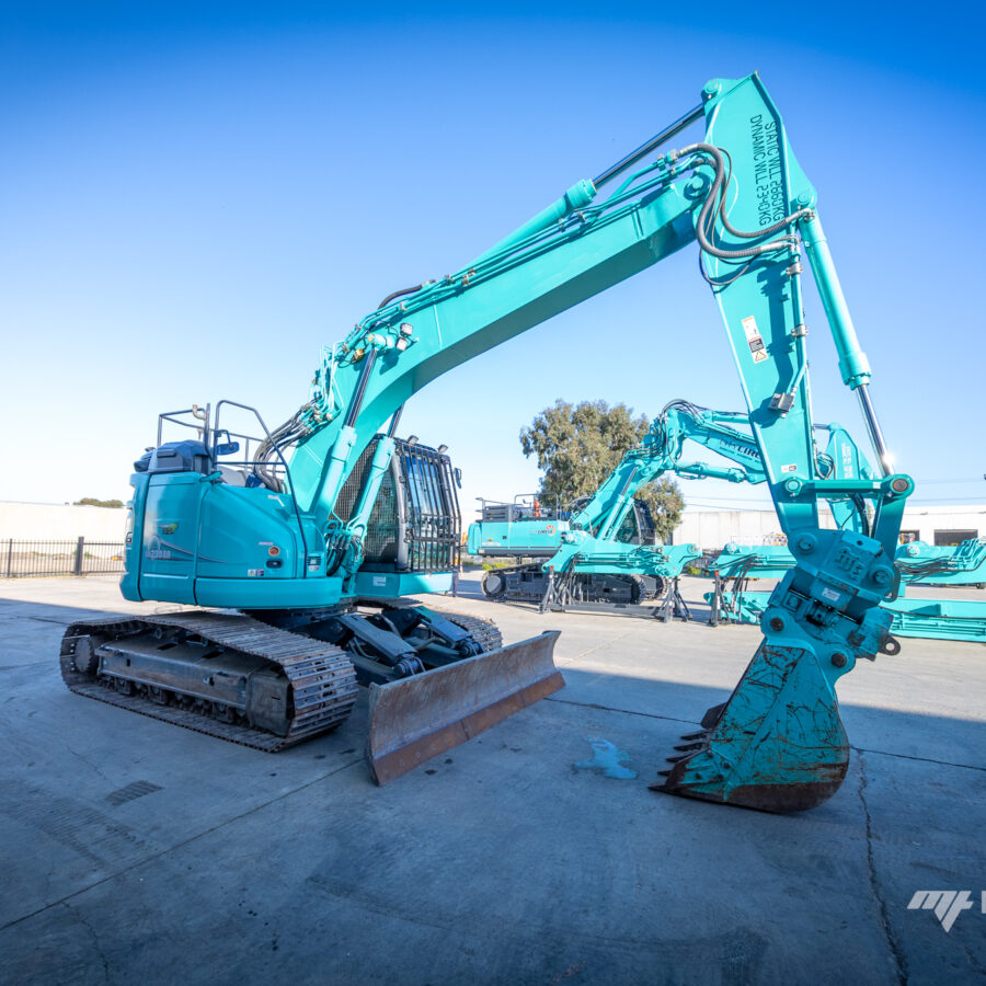 KOBELCO SK235SR-5 EXCAVATOR