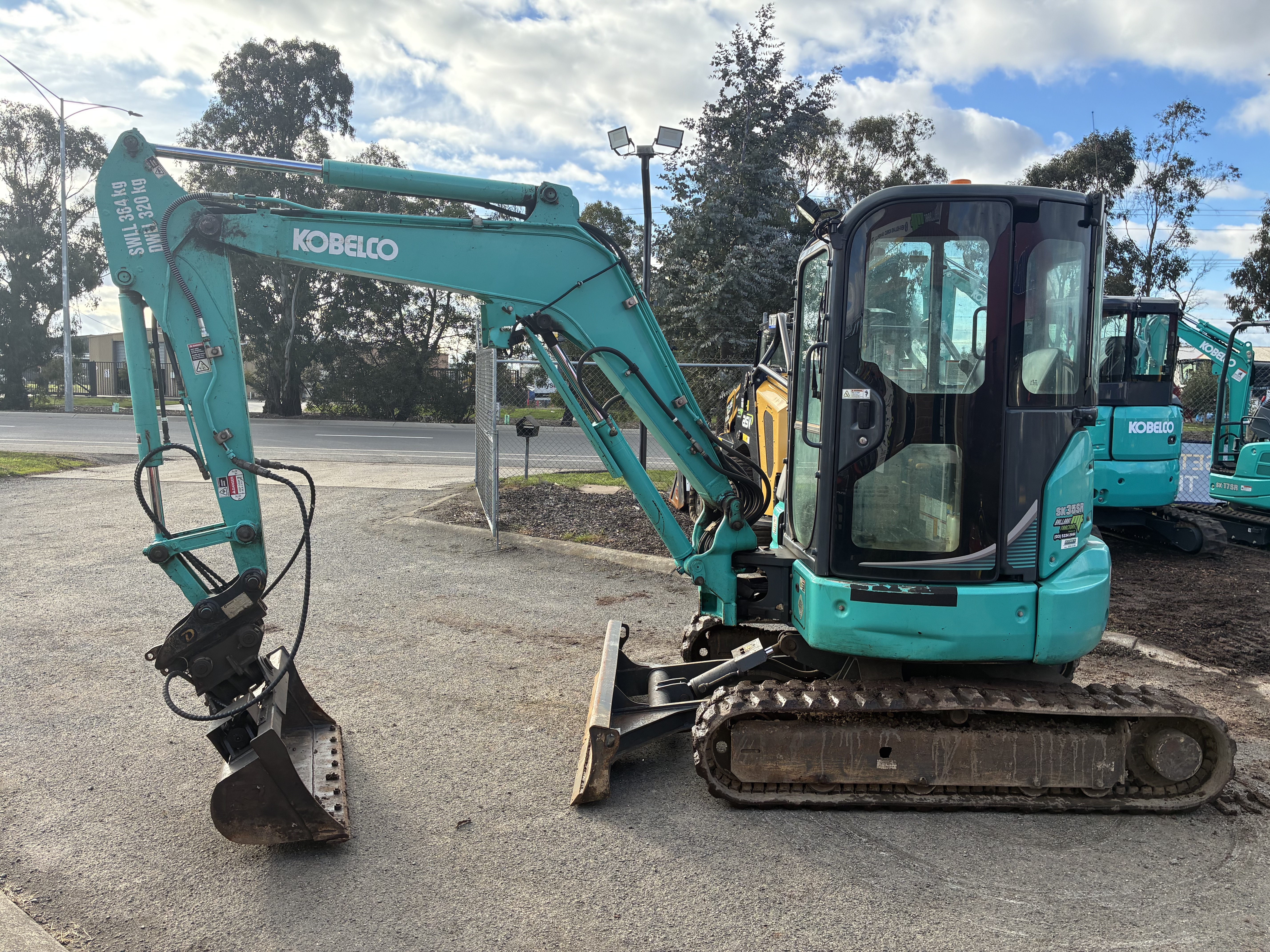 Kobelco SK35SR-6 Excavator