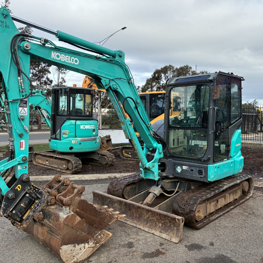 KOBELCO SK45SRX-6 EXCAVATOR