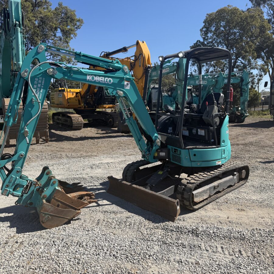 KOBELCO SK25SR-6 EXCAVATOR