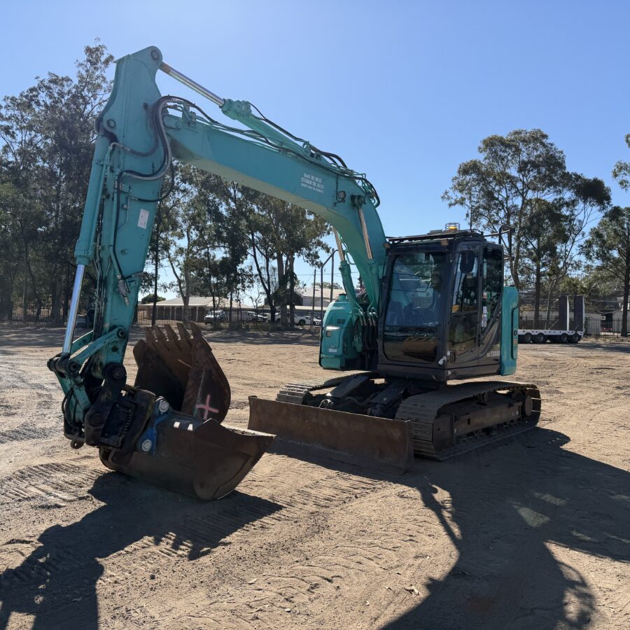 KOBELCO SK135SR-7 EXCAVATOR