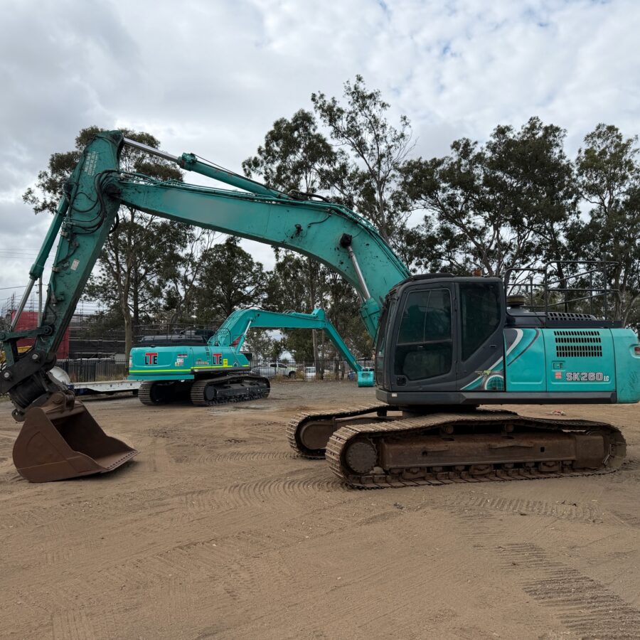 KOBELCO SK260LC-10 EXCAVATOR